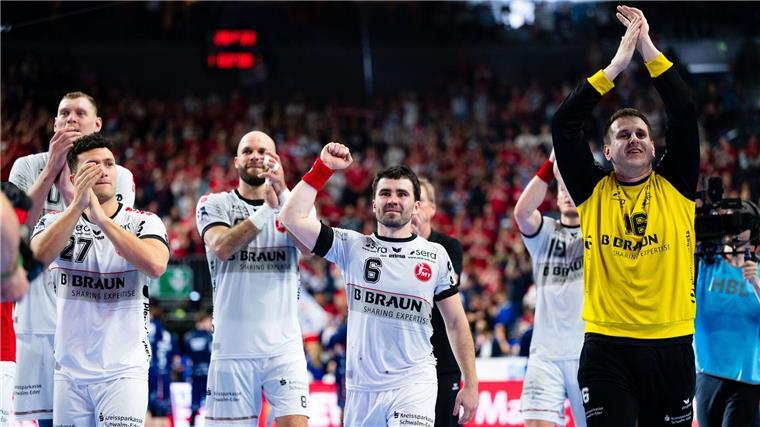 Hannovers Handballer verpflichten Sindre Aho Sindre Aho (l) geht zur TSV Hannover-Burgdorf.