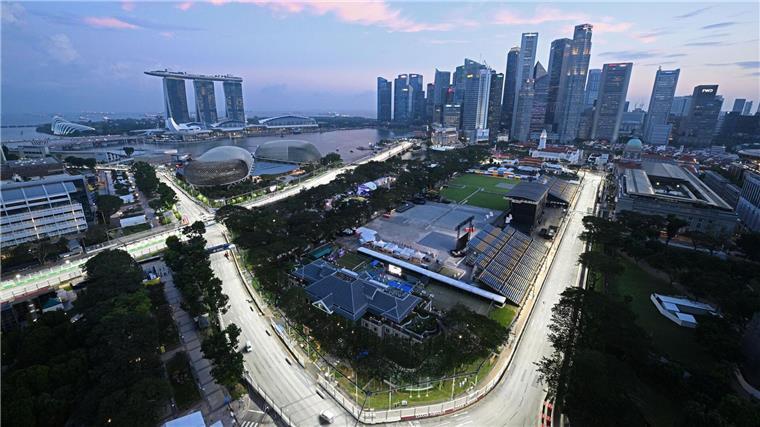 Im Schwitzkasten von Singapur Singapur ist eines der härtesten Formel-1-Rennen des Jahres.