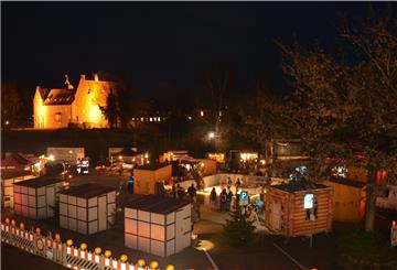 So sah der Weihnachtsmarkt in Beers 2019 aus: Eine bunte Budenstadt hinterm Rathaus wird es zumindest in diesem Jahr nicht geben.