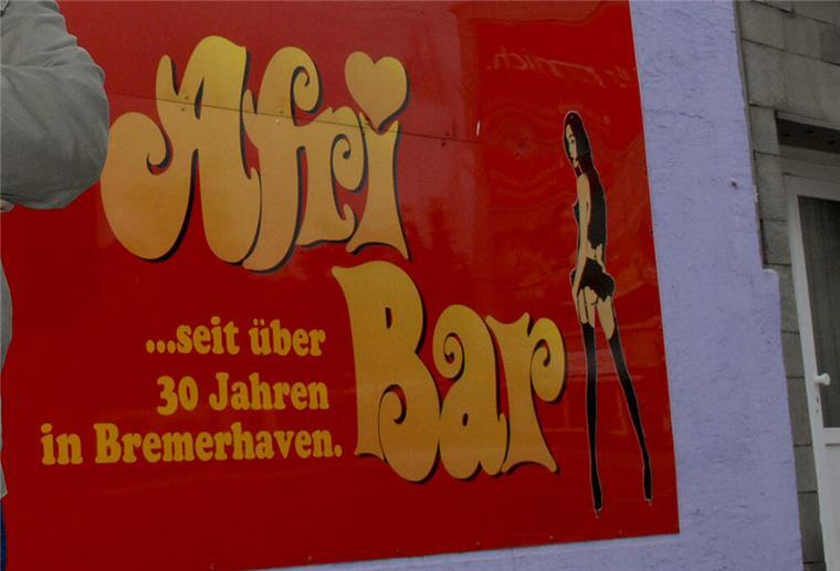 Heiße Nächte: Als man in der Afri-Bar für Liebesdienste anschreiben lassen durfte So sah mal die Außenwerbung der Afri-Bar aus.