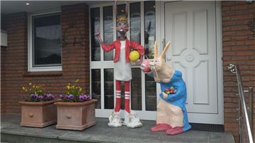 So schön kann Ostern sein: Diese Figuren in Stubben machen Lust aufs Ostereiersammeln. Foto Rendelsmann