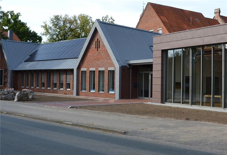 Zeven: Kirche investiert kräftig in neues Gemeindezentrum So sieht die Südseite des neuen Gemeindezentrums an der Bäckerstraße in Zeven aus.