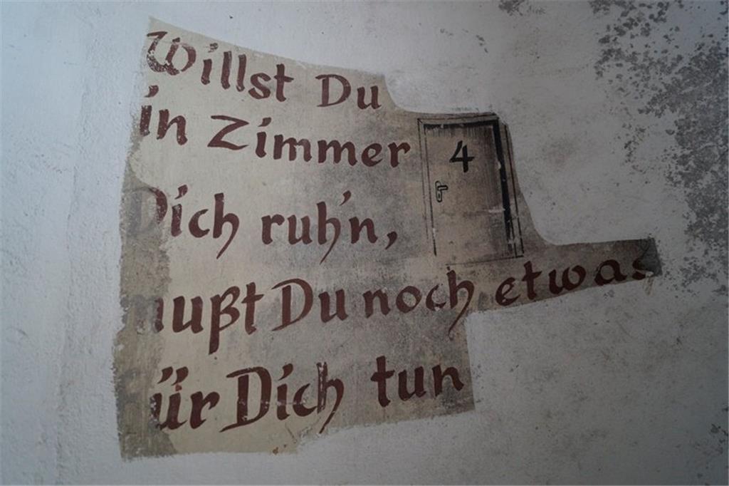 So sieht es zurzeit im Weserschlösschen aus. Die Sanierung läuft auf Hochtouren....