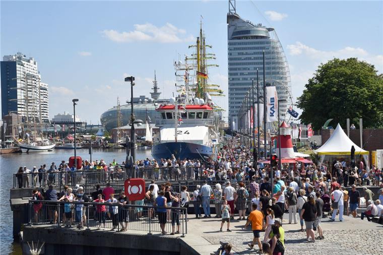 So soll es aus in diesem Jahr aussehen: Bremerhaven lädt ab 23. Mai zum Seestadtfest.