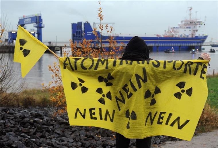Atomtransport wird Ende nächster Woche in Nordenham erwartet So wie vor acht Jahren kündigen die Atomkraftgegner auch diesmal Proteste an.