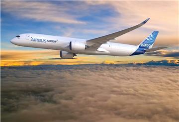 So wird der neue Airbus aussehen: die A350F. Mit der Frachtversion des CFK-Flugzeugs A 350 tritt Airbus erstmals im Segment der großen Frachtflugzeuge auf. Die A 350F kann 109 Tonnen transportieren.