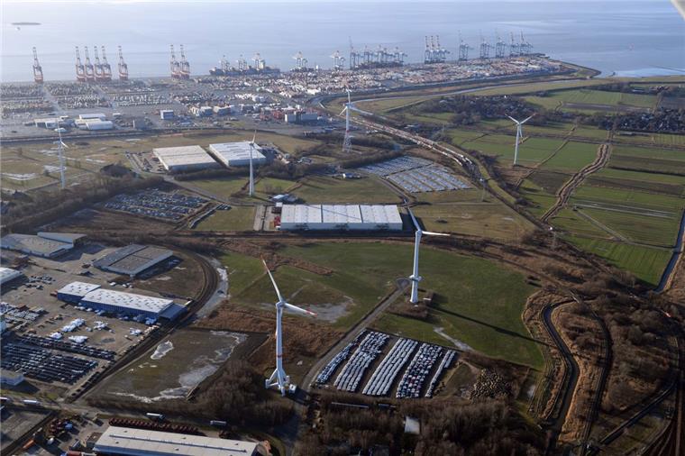 Bremerhaven: BLG parkt Autos auf der grünen Wiese Sogar in den Gewerbegebieten Speckenbüttel und Weddewarden muss die BLG zurzeit Autos in Bremerhaven deponieren.