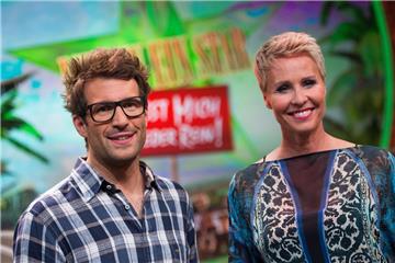 Sonja Zietlow und Daniel Hartwig moderieren das Dschungelcamp.