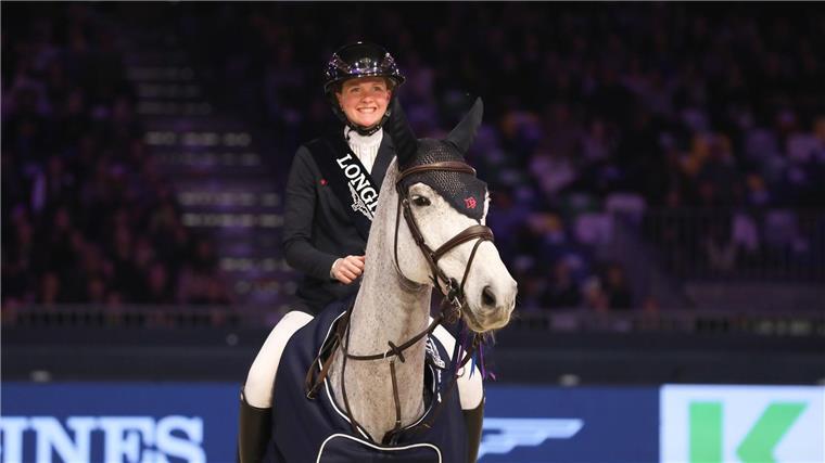 Wie ein reines Frauen-Reit-Team Millionen verdient Sophie Hinners mischt mit einer Frauenmannschaft den Springsport auf.