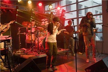 Soulrender brachten ihren gewohnt lässigen Sound an Mann und Frau.