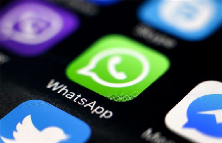Ob Reisen, Job oder Steuern: Wie das Internet unser Leben verändert Soziale Netzwerke und Messenger-Dienste, wie WhatsApp werden von zwei Drittel der Deutschen genutzt. Bei den 18-34-Jährigen sogar von 83 Prozent.