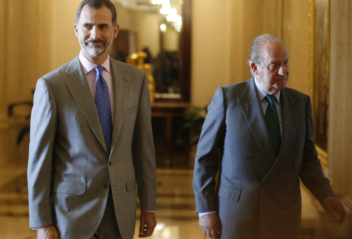 Reumütiger Altkönig Spaniens gesteht Fehler ein Spaniens König Felipe hält Abstand zu seinem umstrittenen Vater, Altkönig Juan Carlos. (Archivbild)