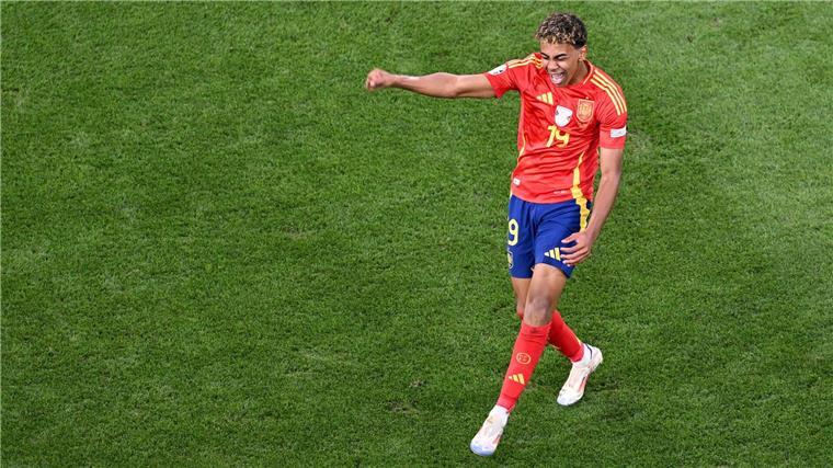 Spanien jubelt über EM-Finale - Yamal jüngster Torschütze Spaniens Lamine Yamal jubelt nach seinem Tor zum 1:1.