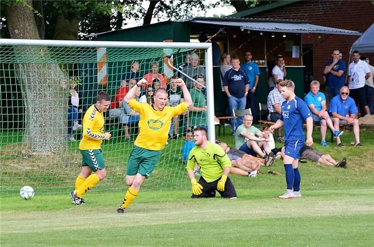 TSV Ringstedt feiert die Revanche für Wembley 1966 Spannend und fair verlaufen die Spiele mit dem TSV Ringstedt und West Farleigh.