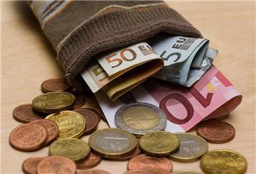 Sparstrumpf mit Geld