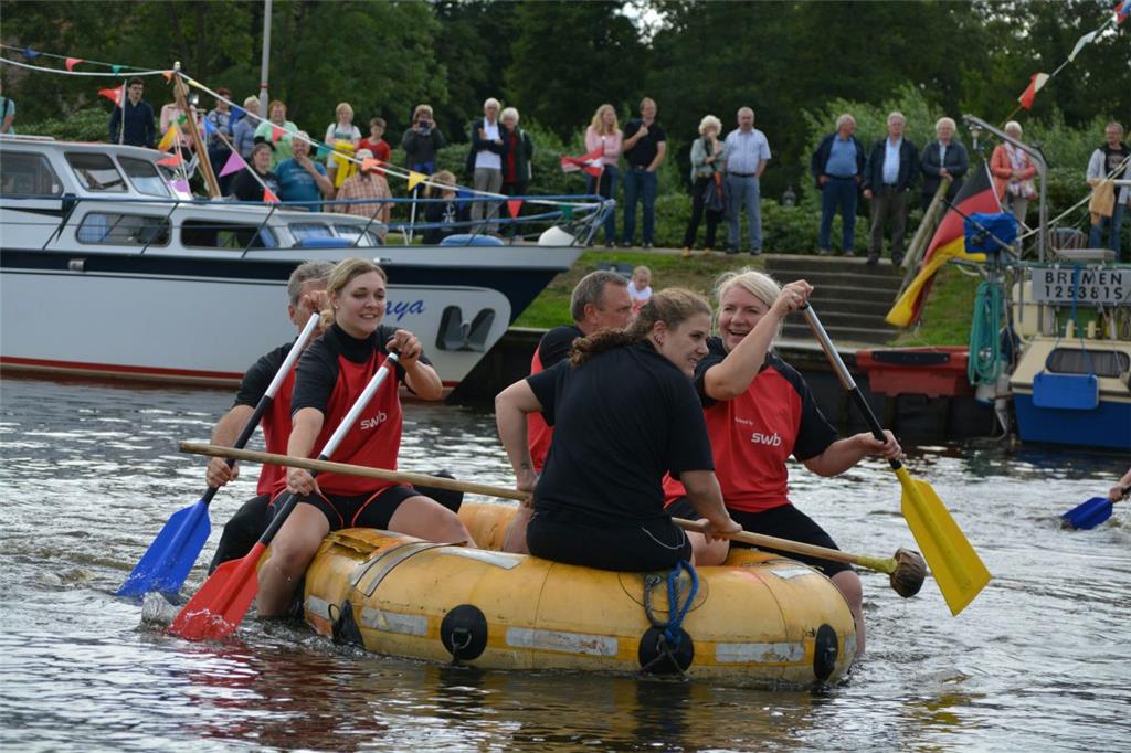 Spaß im Schlauchboot. Foto: Scheiter