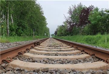Spieka oder Cappel-Midlum? An der Bahnstrecke Cuxhaven-Bremerhaven liegen beide Orte.