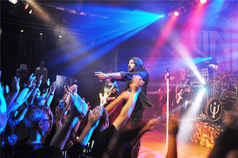 Nach ausverkauftem Auftritt gibt The Unity im Februar Zusatzkonzert Spielten ein überragendes Metalkonzert in Nordenham: The Unity