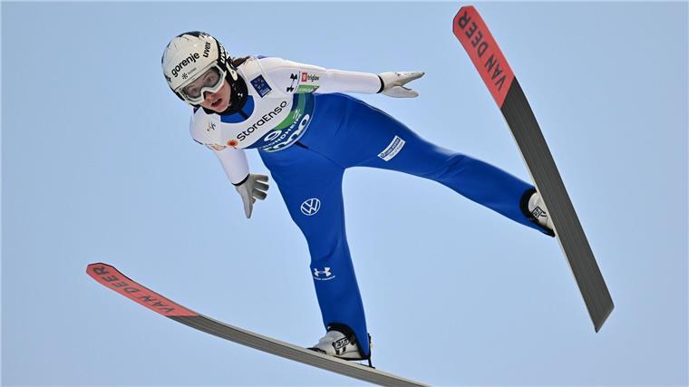 Springt bei der WM: Tina Erzar.