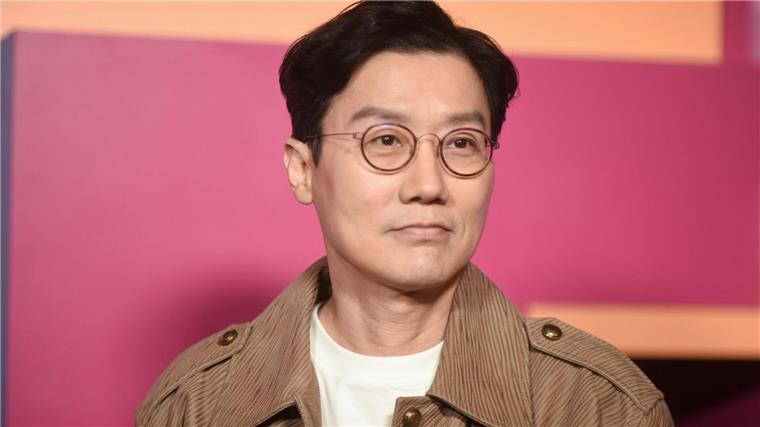 „Squid Game“-Macher schockiert von Nachahmern an Schulen „Squid Game“-Schöpfer Hwang Dong-hyuk ist schockiert von Gewalt auf Schulhöfen.