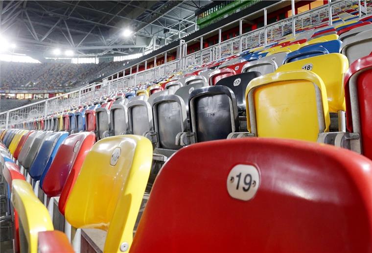 Fußball: Es darf kein Gedränge geben Stadien ohne Fans soll es in der neuen Saison nicht mehr geben. Doch noch ist unklar, wie die Konzepte dafür aussehen sollen.