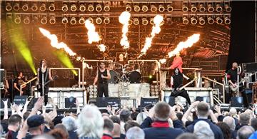 Stahlzeit und Pyro-Show. Foto: Scheschonka