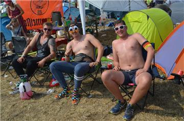Starke Schuhe und dazu starke Brillen. Foto: Overschmidt