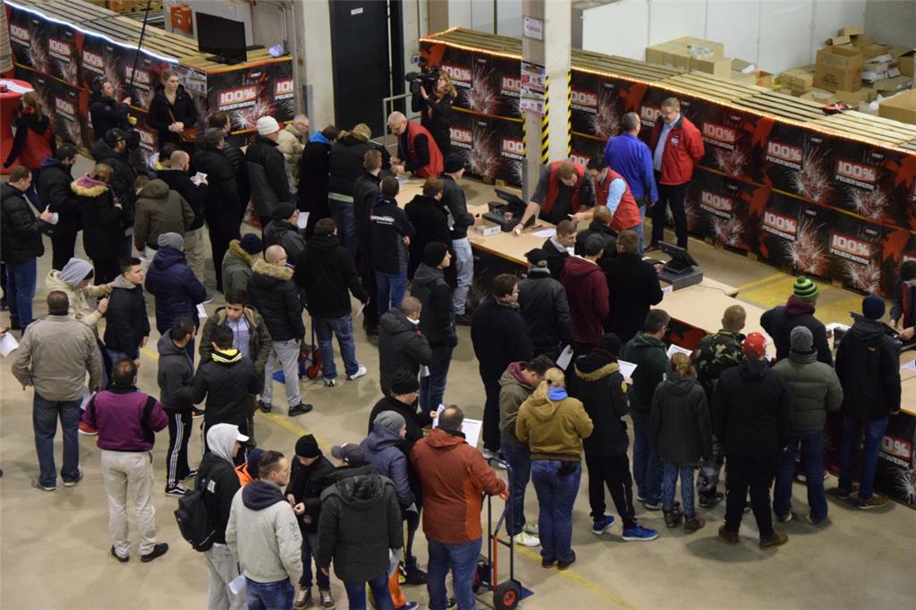 Start bei der Firma Comet für den Werkverkauf.