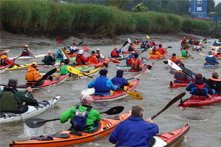 Start der Tidenrallye im Großensieler Hafen