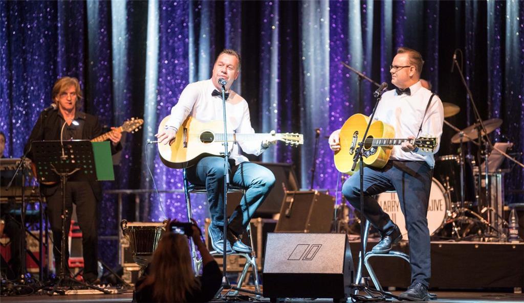 Startnummer 9: Das Duo Thommy und Toddy. Foto: Hartmann