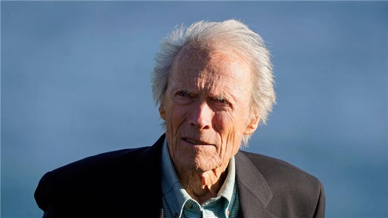 Regisseur Clint Eastwood dreht „Juror No. 2“-Thriller Steht wieder hinter der Kamera: Hollywood-Veteran Clint Eastwood.