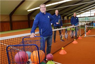 Stellten das neue Konzept am Freitag im Detail vor (von links): Abteilungsleiter Jürgen Bittner, Sportwart Andre Frenkel und Kassenwart Günter Diekmann.