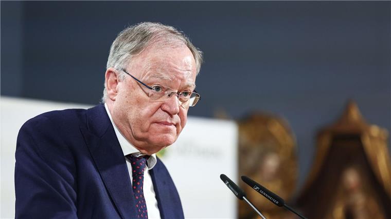 Weil: Handelskonflikt mit USA schadet beiden Seiten Stephan Weil fordert ein starkes Deutschland in einem starken Europa.