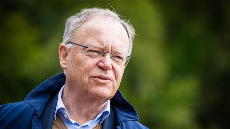 Weil setzt auf Kooperation mit Irland bei Windenergie Stephan Weil sieht in Irland „viele gute Anknüpfungspunkte für wirtschaftliche Kooperationen“. (Archivbild)