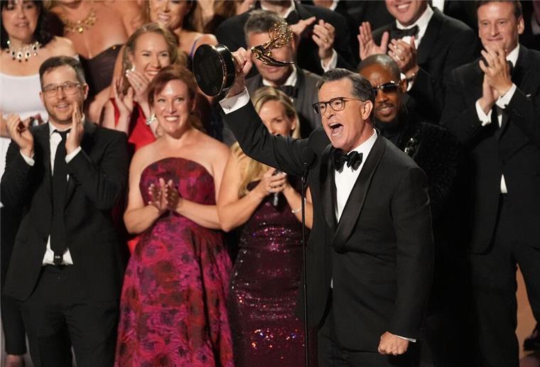 Stephen Colbert und sein Team von „The Late Show with Stephen Colbert“ gewannen den Preis für die beste Talkshow.