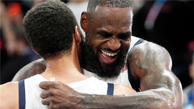Rettung mit Rekord: LeBron James und der letzte große Wurf Stephen Curry und LeBron James bewahren die USA vor einer Schmach.