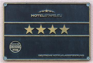 „Sterne sind die Währung der Hotels“, sagt Markus Luthe, Geschäftsführer der Dehoga Deutsche Hotelklassifizierung. Diese Gesellschaft wacht in Deutschland darüber, nach welchen Kriterien Sterne vergeben werden.