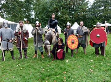 Stolz und mutig.Ja so war die alten Rittersleut. Foto Heins  