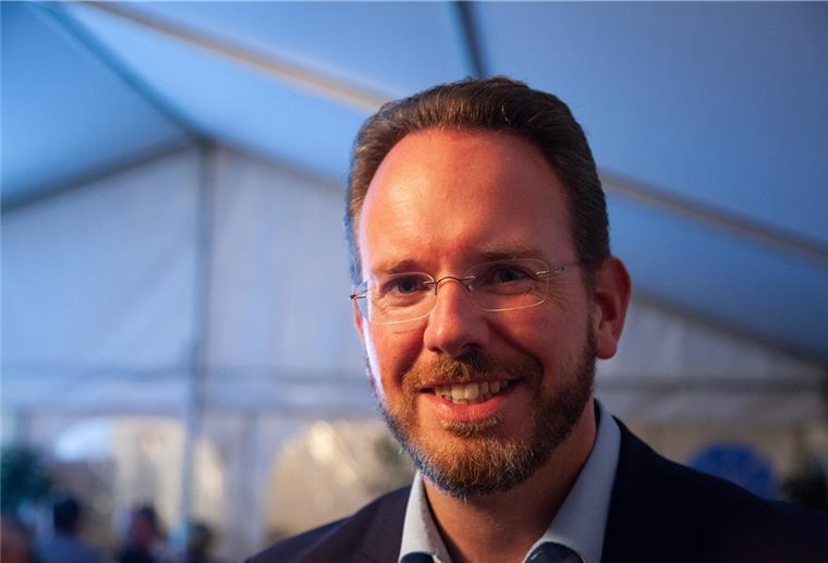 Wurster Nordseeküste: Itjen bleibt Bürgermeister Strahlender Sieger: Marcus Itjen (parteilos) bleibt Bürgermeister der Gemeinde Wurster Nordseeküste
