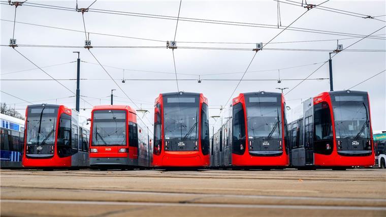Nahverkehr in Bremen wird erneut bestreikt Straßenbahnen stehen auf dem Betriebshof der Bremer Straßenbahn AG (BSAG).