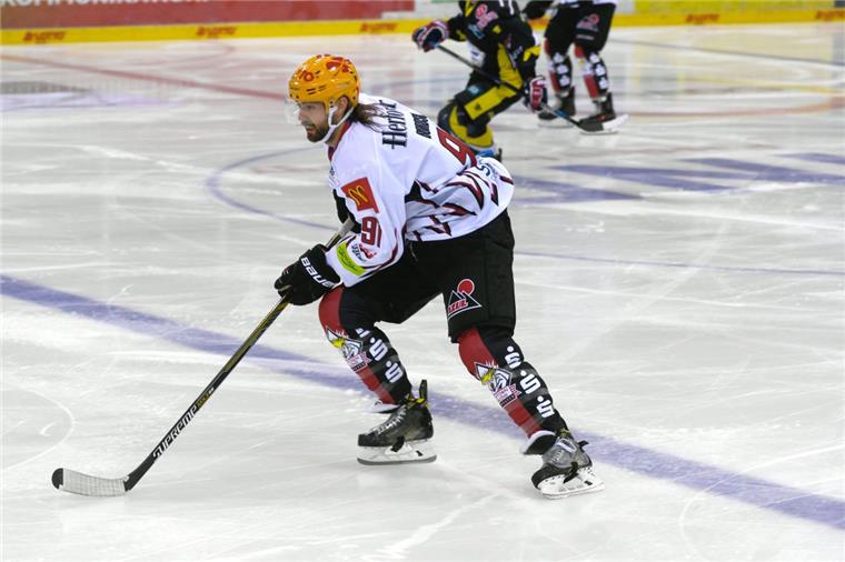 Ohne Welsh und Bordson gegen Iserlohn Stürmer Rob Bordson wird den Fischtown Pinguins auch in den Spielen gegen Iserlohn am Freitag und am Sonntag gegen Straubing fehlen. Foto Scheer