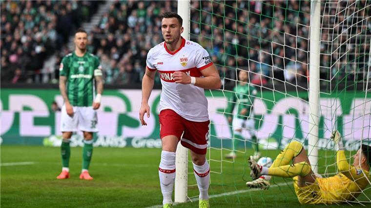 Zwei Tore in Bremen: Demirovic rettet VfB Stuttgarter Torschütze: Ermedin Demirovic trifft zum 1:1 in Bremen.