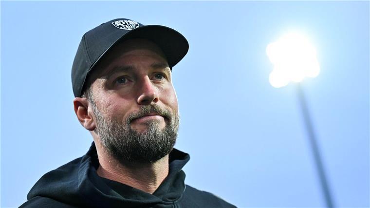 Stuttgarts Trainer Sebastian Hoeneß.
