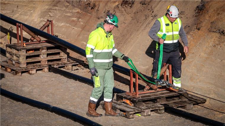 Bau der Trasse Suedlink - Vier Kabel für die Energiewende Suedlink soll grünen Strom von Norddeutschland in den Süden transportieren.
