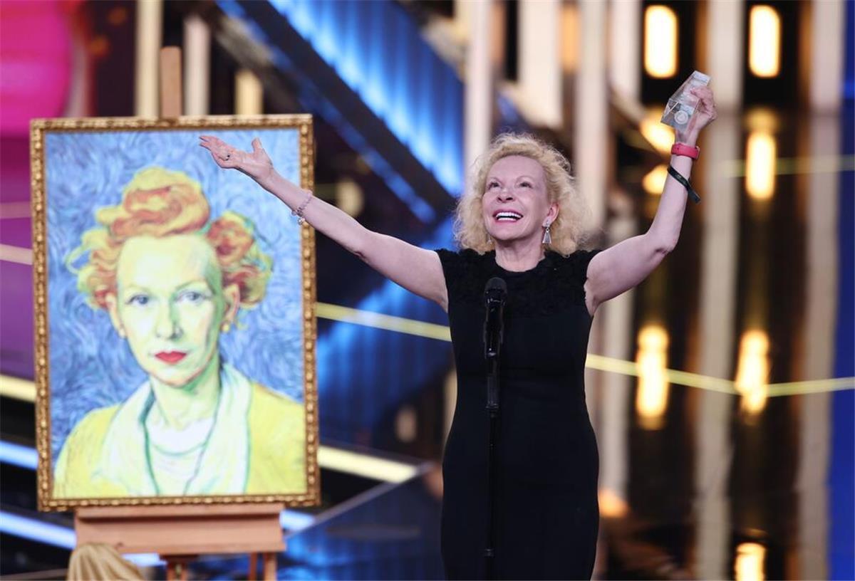 Fernsehpreis: „Zweiflers“ gewinnen, Tränen bei „Friedländer“ Sunnyi Melles jubelt - ihr wurde der Deutsche Fernsehpreis zuerkannt.
