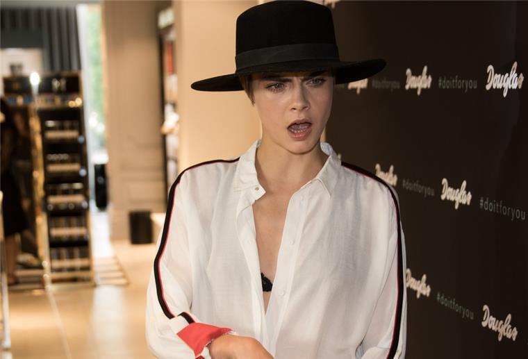 Cara Delevingne spielt gern mit Genderklischees Supermodel Cara Delevigne