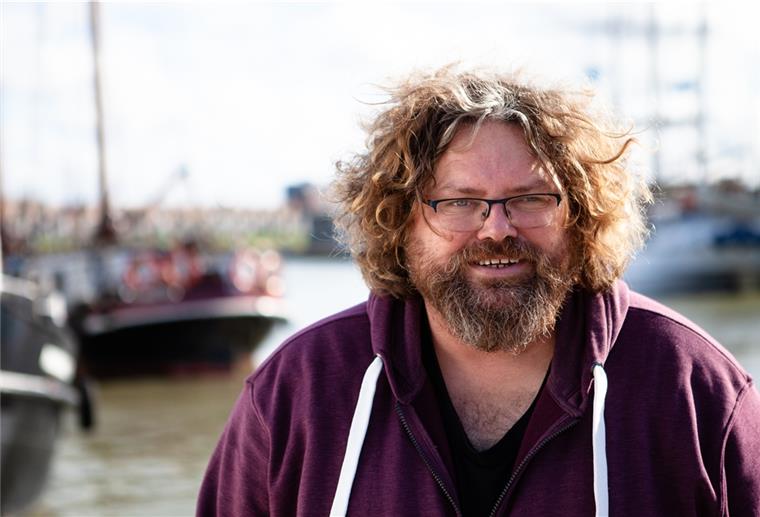 Cuxland: Die „Flotte“ des Kirchenkreises Wesermünde funkt SOS Sven Timmann koordiniert seit 2008 die nautische Seite der „Flotte“ des Kirchenkreises Wesermünde, die in diesem März storniert werden musste.