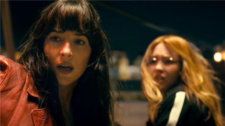 Die Filmstarts der Woche Sydney Sweeney (r) als Julia Cornwall und Dakota Johnson als Cassandra Webb in einer Szene des Films „Madame Web“.