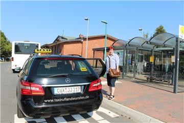 Anruf-Sammeltaxi