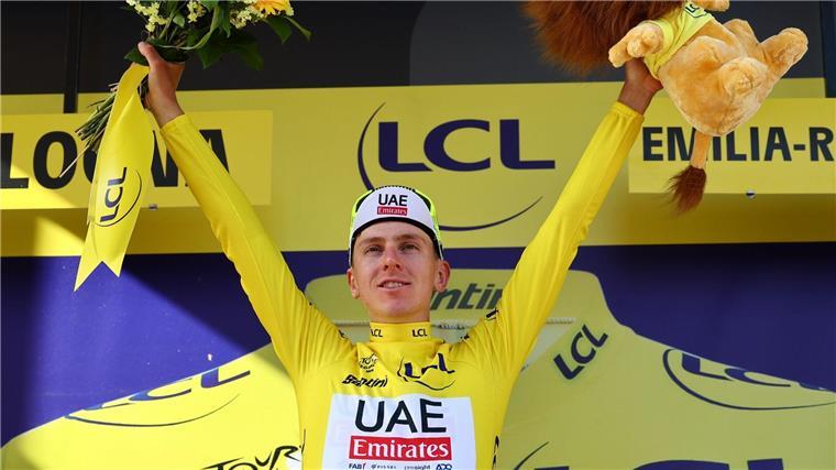 Pogacar über Gelbes Trikot überrascht: „Fühlt sich gut an“ Tadej Pogacar hat bei der Tour de France das Gelbe Trikot übernommen.